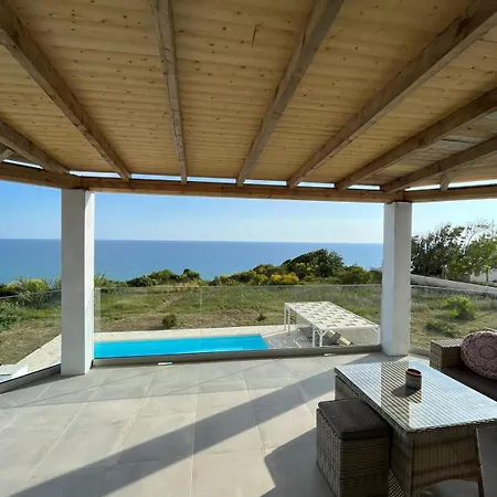 Vio Direkt Am Strand Mit Pool Вилла *